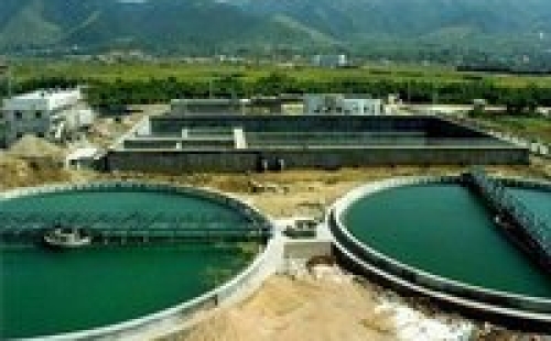 探索并開發高效、低耗、環保的制藥廢水處理工藝